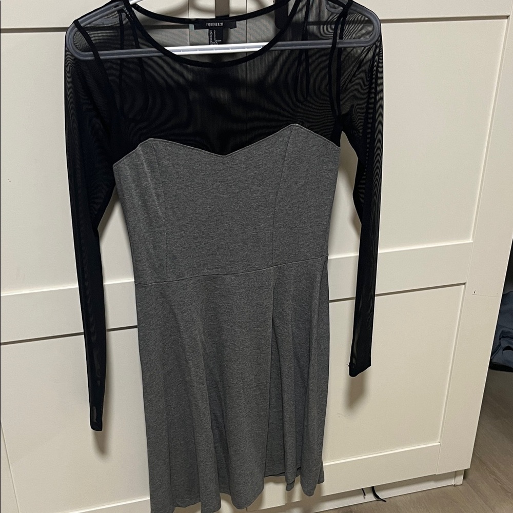 Forever 21 Black and Gray Long Sleeve Dress